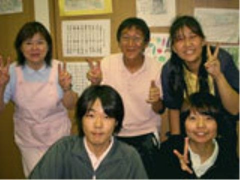 みんなの家・あきがせのスタッフ。仲のいいスタッフは連携をしっかり持ち、入居者様のサポートにあたっています。