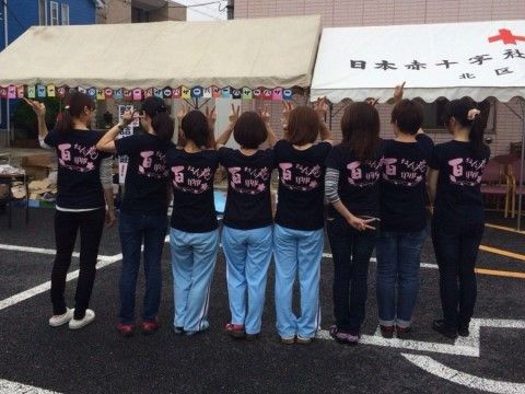 「百ねん庵桜」のスタッフ。