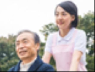 「ケアハウス 黎明の里」巡回による介助風景