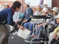 「パレス三荻野（サービス付高齢者向け住宅）」の運動会。屋外で楽しめるイベントです。