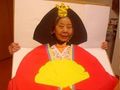 ひな人形姿を楽しむご入居者様