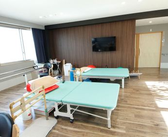 【パーキンソン病専門施設】 PDハウス戸板