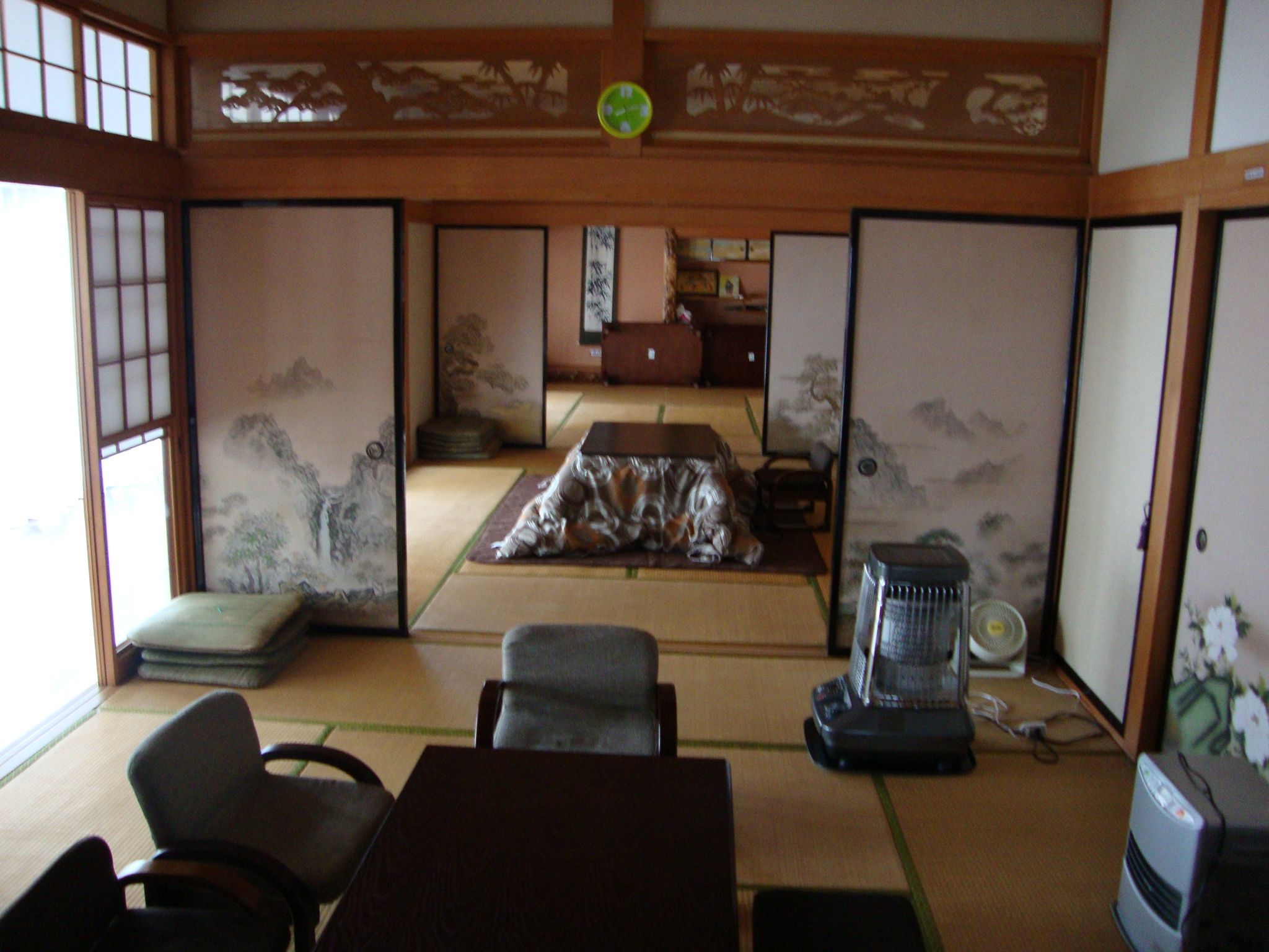 居間