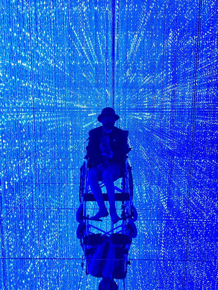 光の中のコータリさん