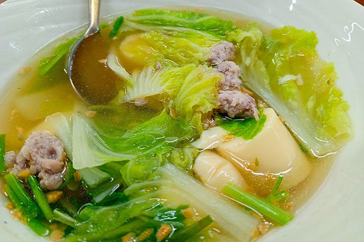 春キャベツと生姜の簡単中華スープ