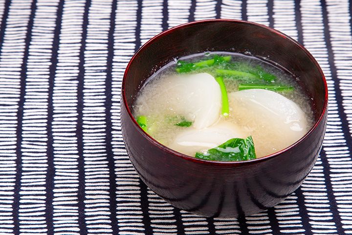 かぶと菜の花の白だしスープ