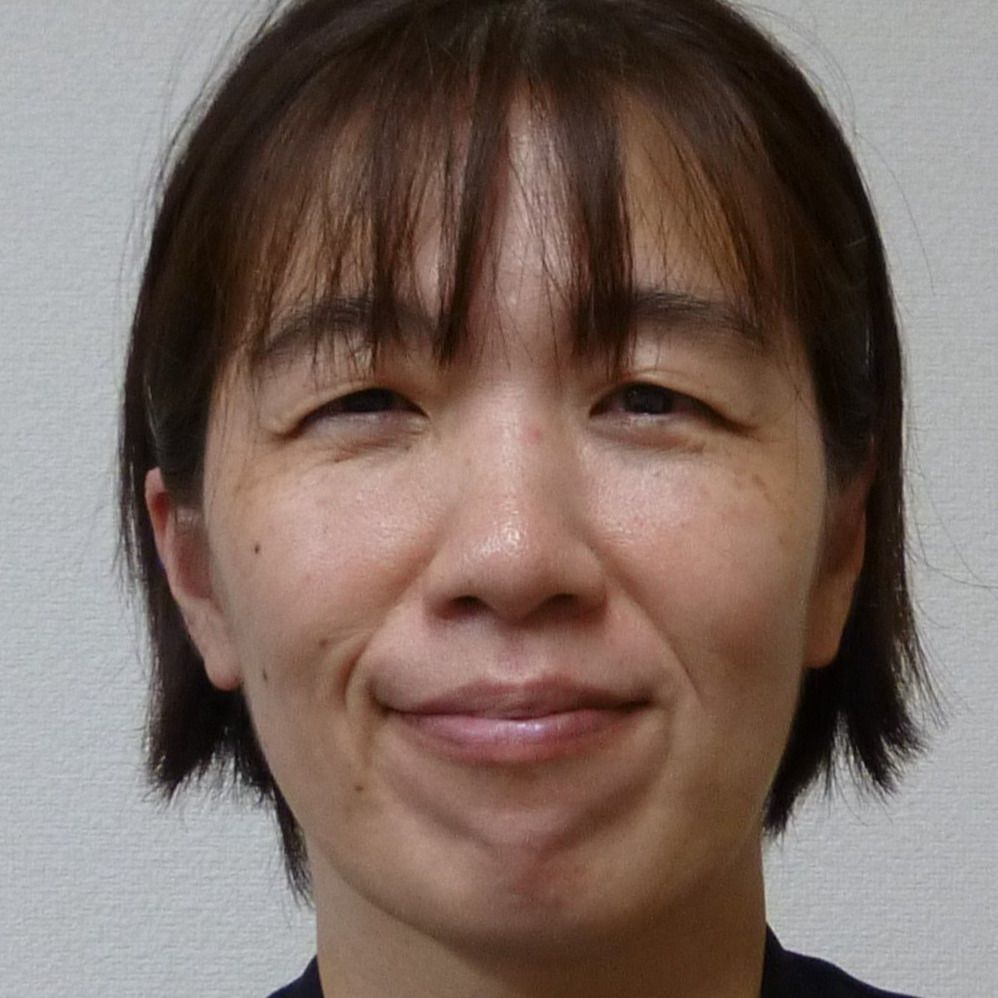 山川 智子