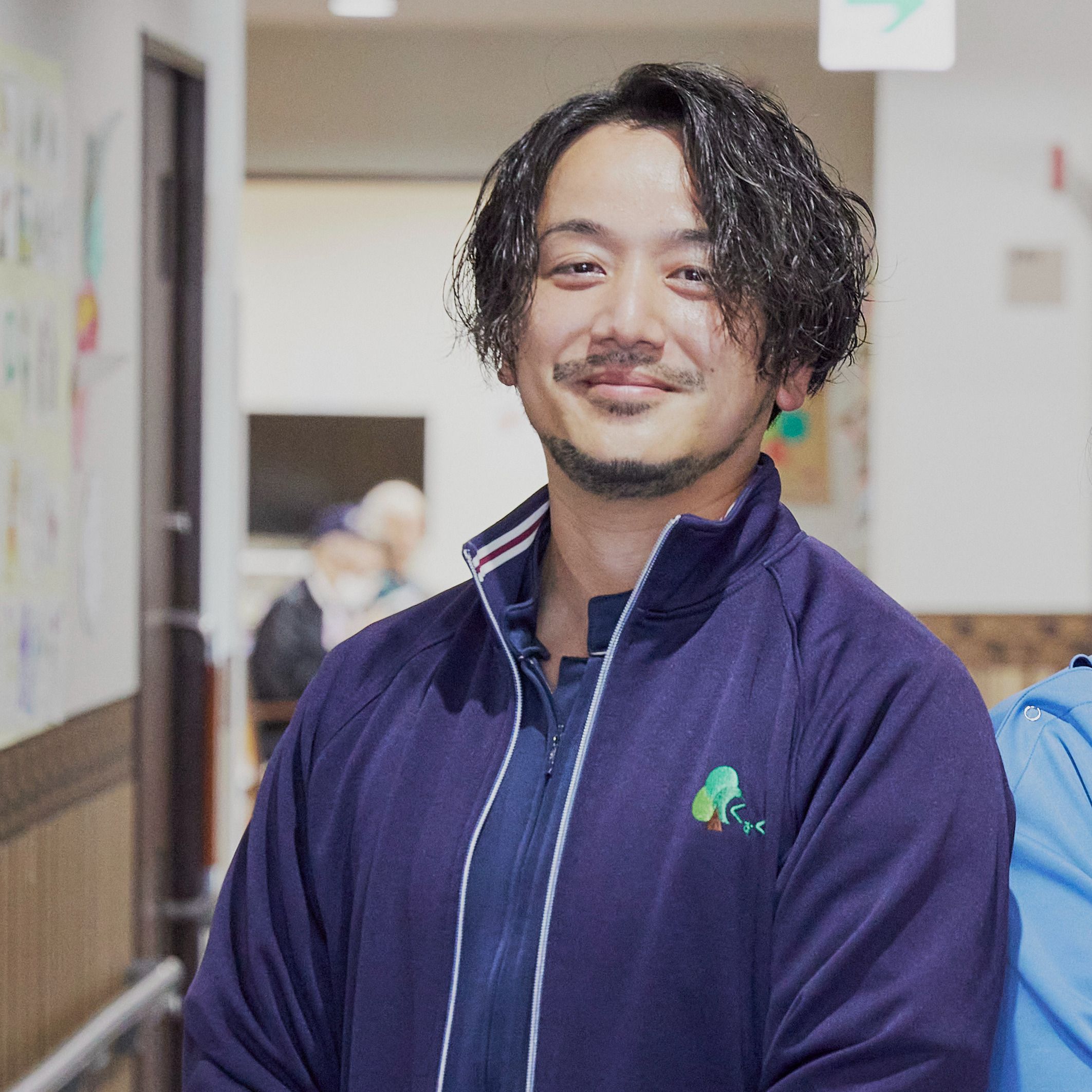 青山 直嗣