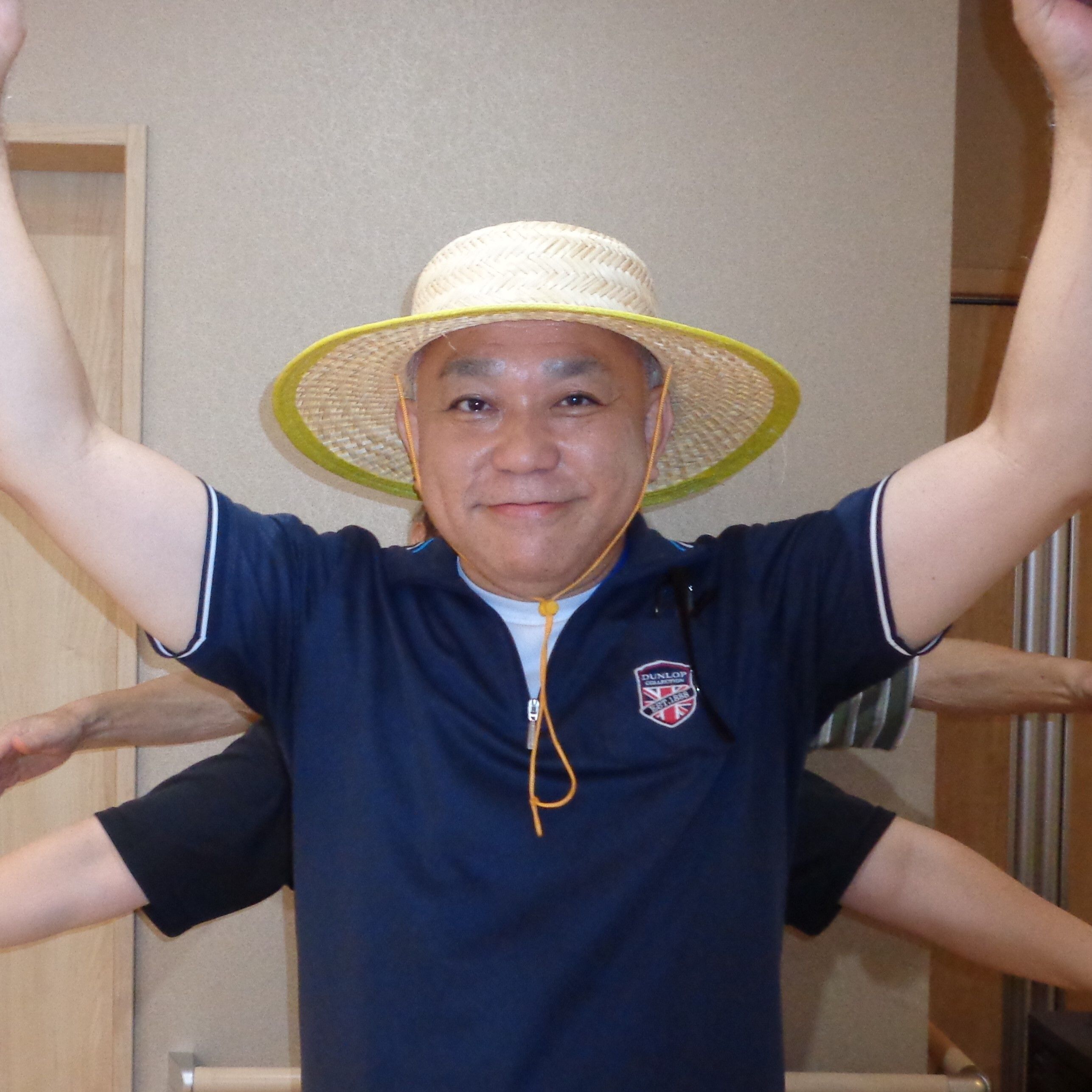 外山 芳典