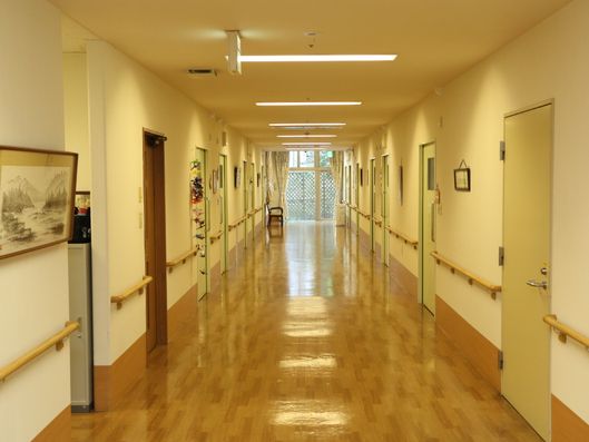 施設内（通路）