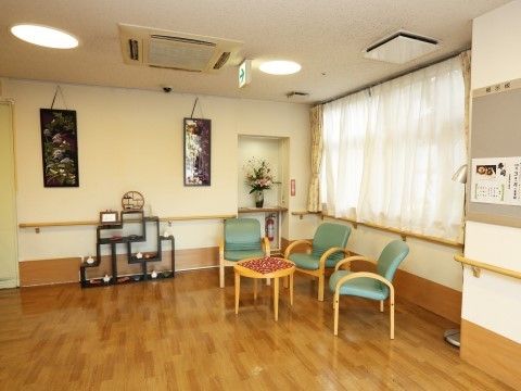 「ライフコミューン南与野」の共用スペース。憩いの場として利用できる。