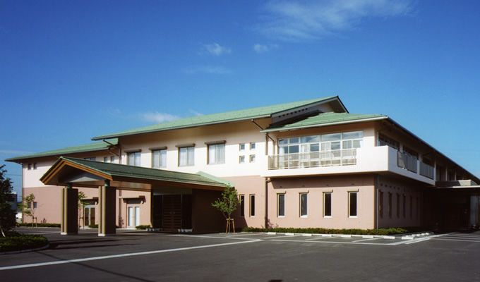ゆったりとした施設外観