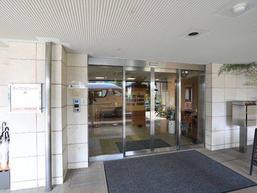 両開き自動ドア