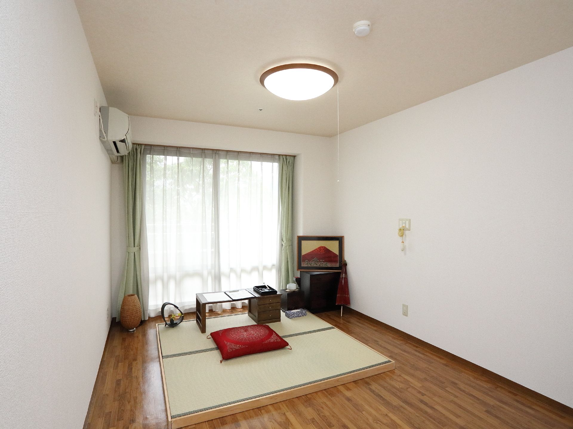 ライフコミューン蕨の介護。一人ひとりに合わせた介護メニューを作成していおりますので、毎日を無理なくお過ごしいただけます。