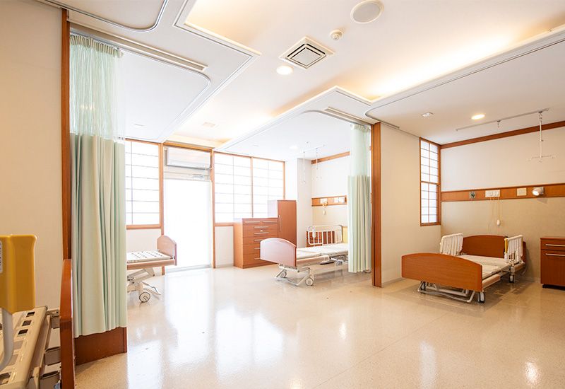 明るい居室の様子