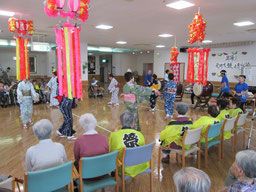 賑やかなイベントの様子
