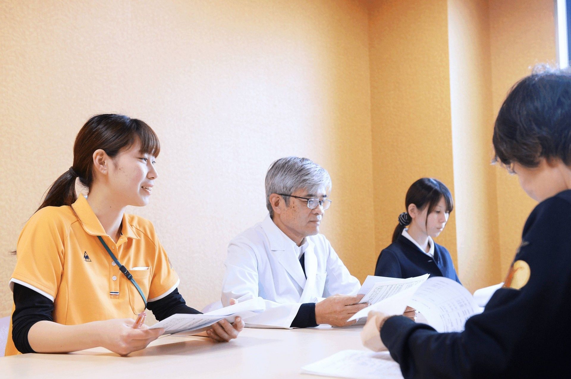 スタッフと利用者の会話