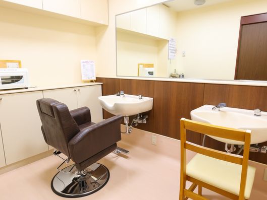 理容院