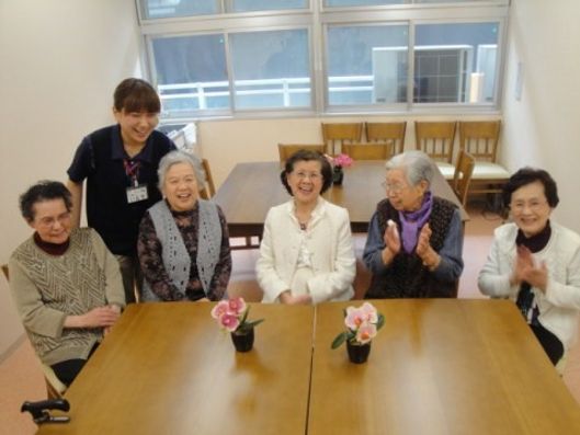 ご入居者様とスタッフ２