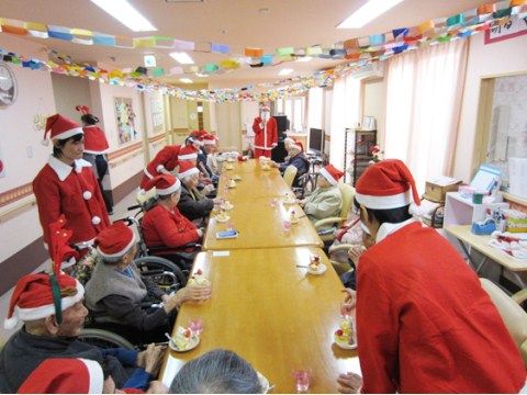 クリスマス会の様子食堂