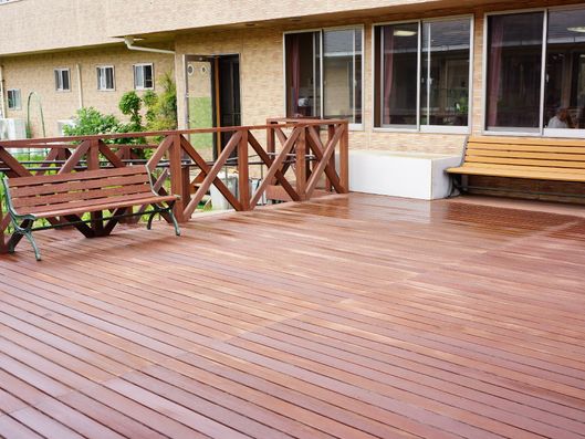 ウッドデッキ２