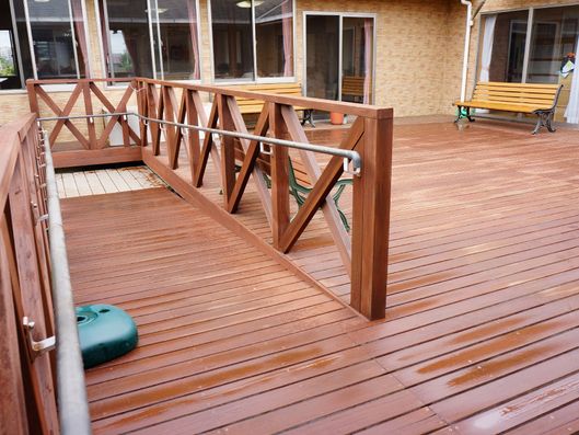 ウッドデッキ４