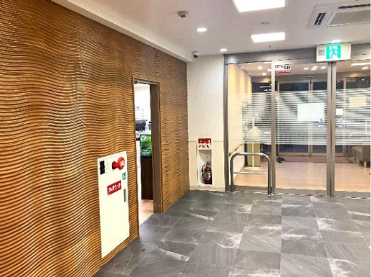 エレベーターホール(現在)