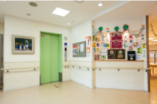 エレベーターホール(リニューアル前)