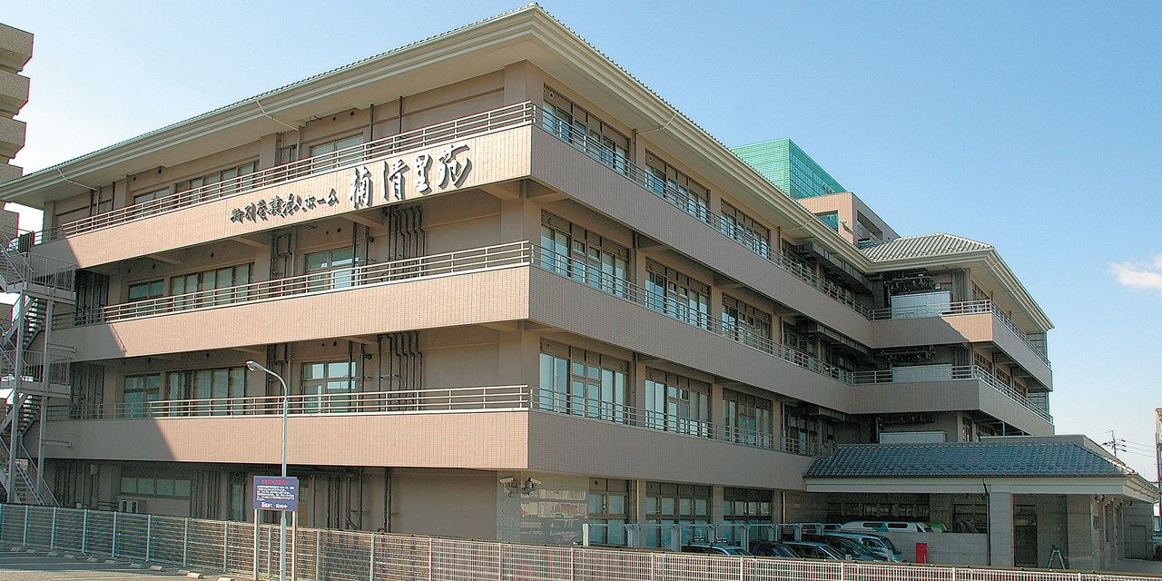 ゆったりとした建物外観