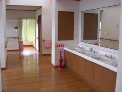 手すりのある廊下