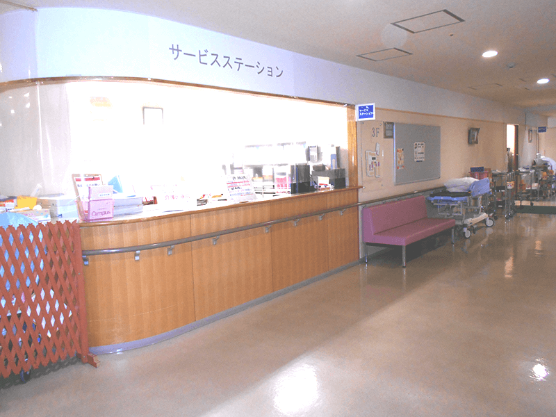 ゆったりとした受付エリア