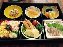 彩り豊かな食事の一例