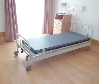 快適な個室のベッド