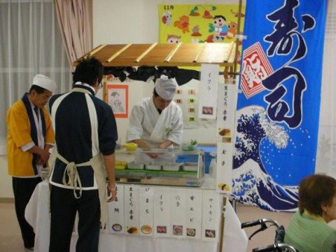 「登芙喜 心成苑（とぶき しんせいえん）」のお食事。特別食のイベントも実施している。