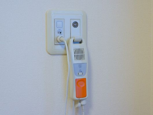 呼び出しボタン