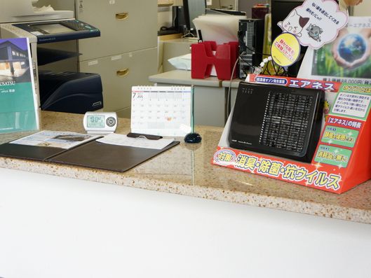 事務室カウンター