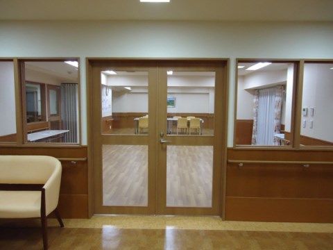 施設内にはリハビリ専門のスタッフが在席しているので、入居者様をしっかりとサポートする体制ができている。