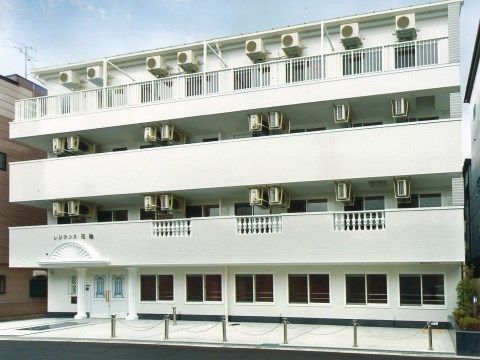 入居者の日々を支える施設外観