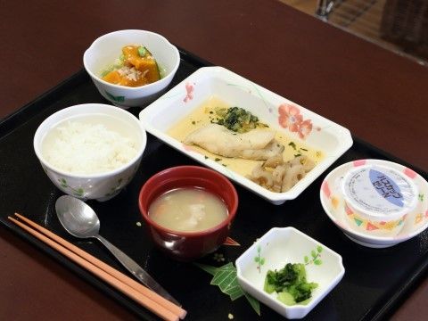 「リアンレーヴ小平」の食事。栄養バランスに優れ美味しい。