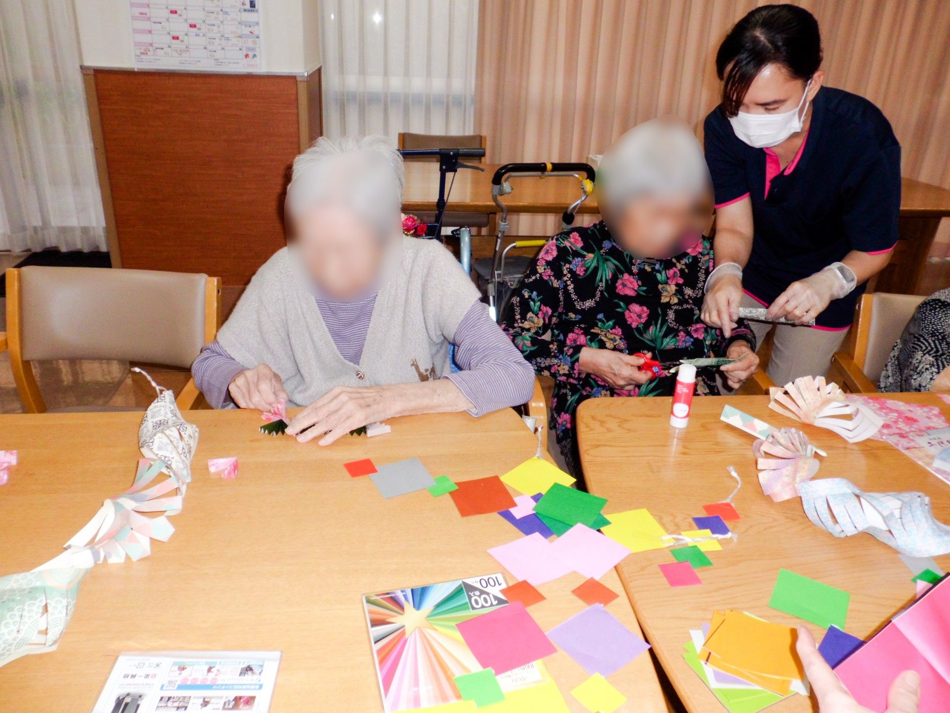 多彩な活動を実施中の室内
