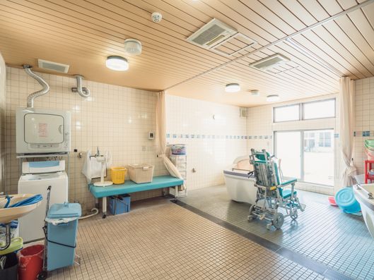 機械浴室