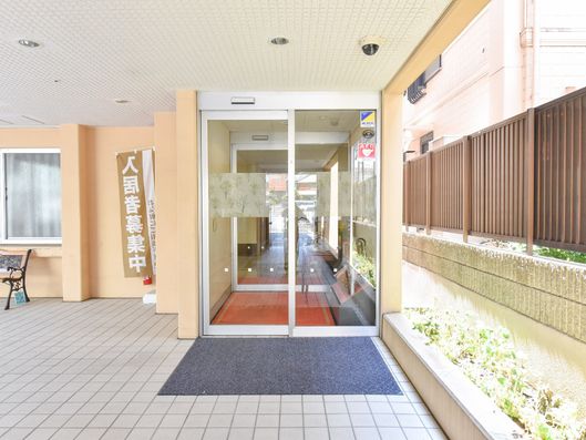施設入り口