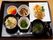 施設内の厨房でできたてを提供しているので、温かい食事を楽しめる。また噛む力が弱くなっている人のためにソフト食や薬膳なども用意されている。