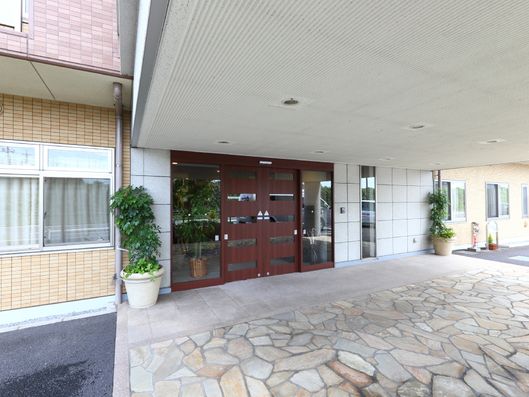 施設玄関