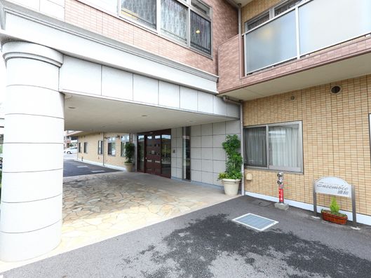 施設玄関
