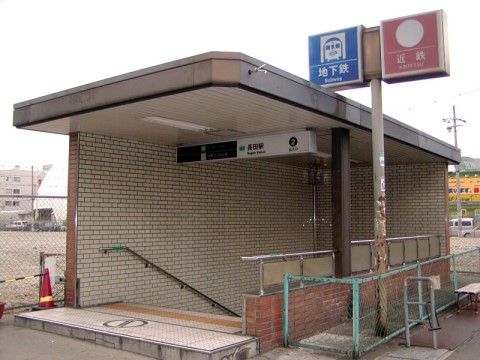 最寄駅は近鉄けいはんな線の「長田町駅」となり、歩いて13分という近距離にあり来訪者様にも便利な立地にある。