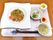 野菜、お肉が入っていてバランスのよいメニュー。主食、おかず、スープとデザートがついている。量はちょうどよい。