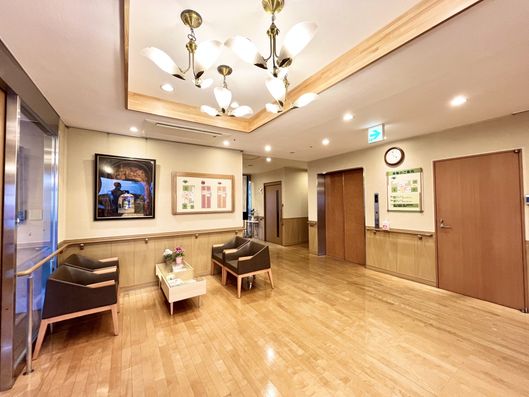 エレベーター前のホール