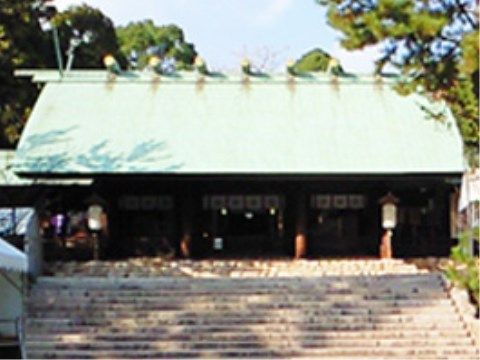 施設の近所にある廣田神社である。緑が多く日当たりがよい。程よい階段があり軽い運動として気持ちよく散歩ができる。