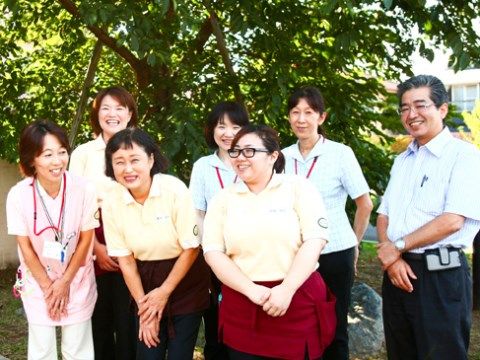 介護スタッフがうつっている様子。コミュニケーションを大切にしている。
